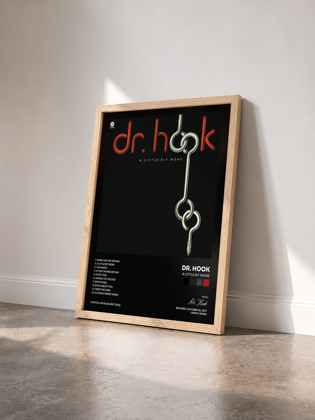 #bois Tableau de l'album A Little Bit More de Dr. Hook vu de trois quarts, cadre en bois brut
