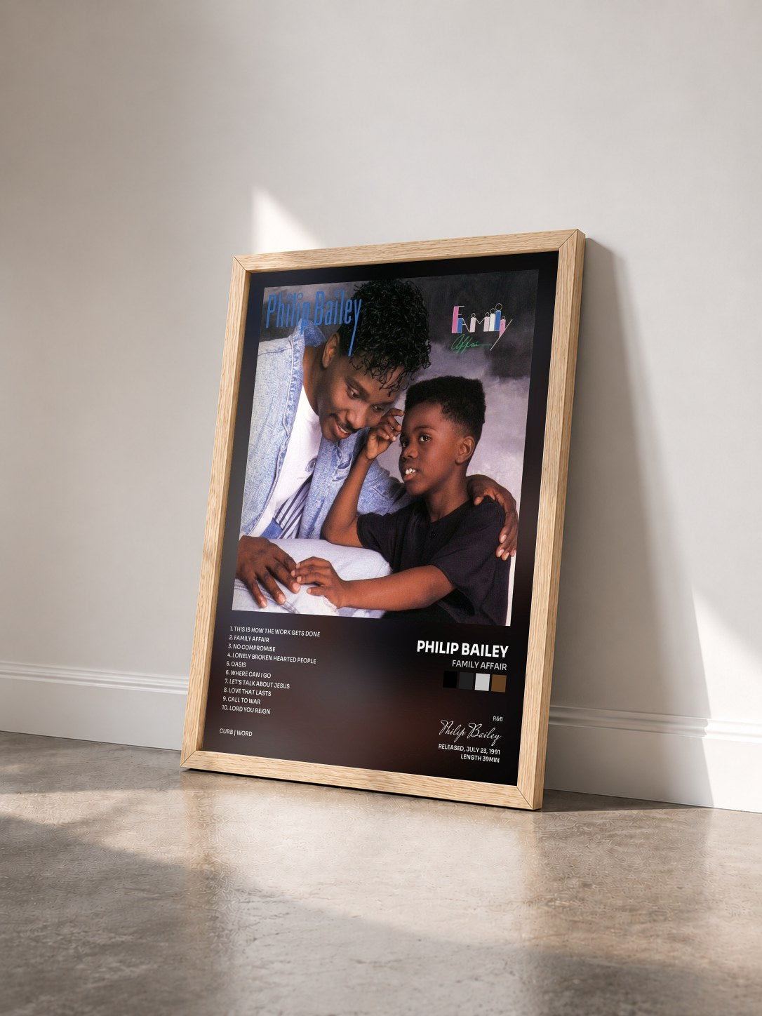 #bois Tableau de l'album Family Affair de Philip Bailey vu de trois quarts, cadre en bois brut