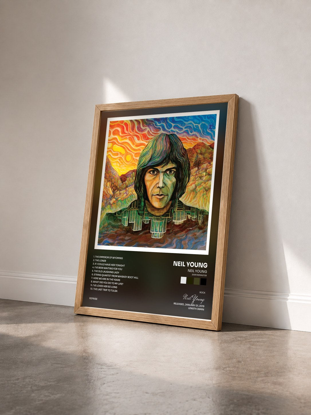 #bois Tableau de l'album Neil Young (2009 Remaster) de Neil Young vu de trois quarts, cadre en bois brut