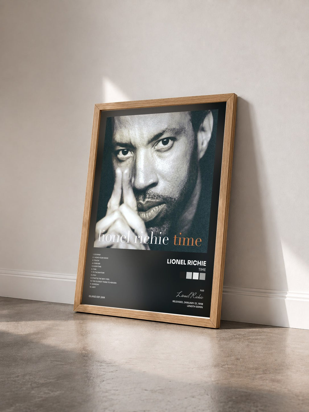 #bois Tableau de l'album Time de Lionel Richie vu de trois quarts, cadre en bois brut