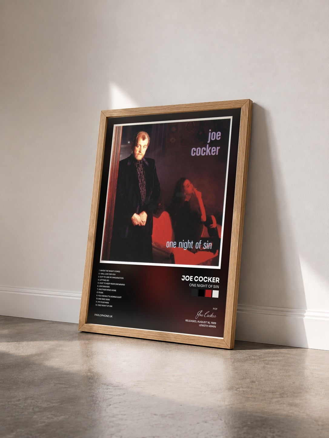 #bois Tableau de l'album One Night of Sin de Joe Cocker vu de trois quarts, cadre en bois brut