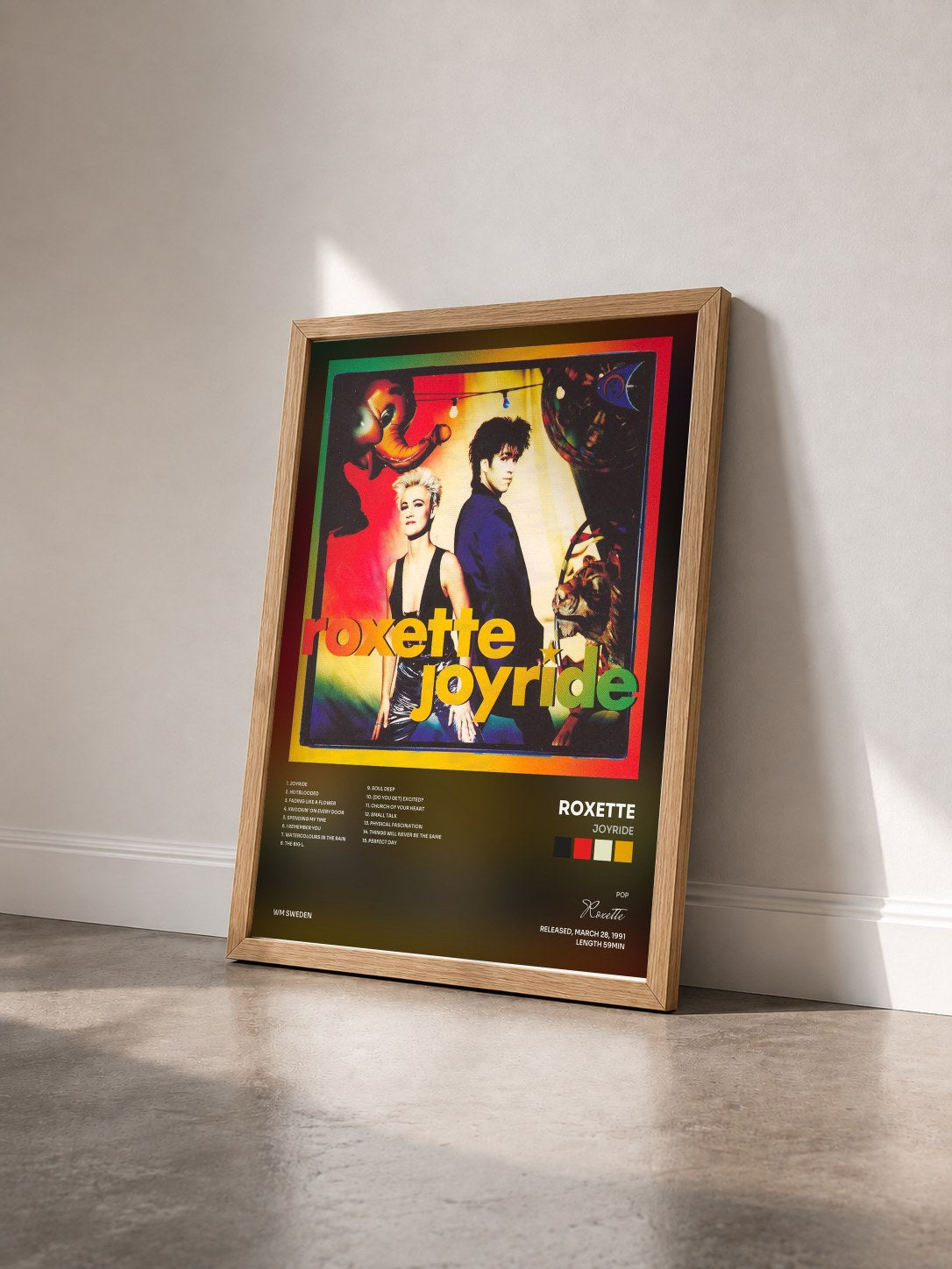 #bois Tableau de l'album Joyride de Roxette vu de trois quarts, cadre en bois brut