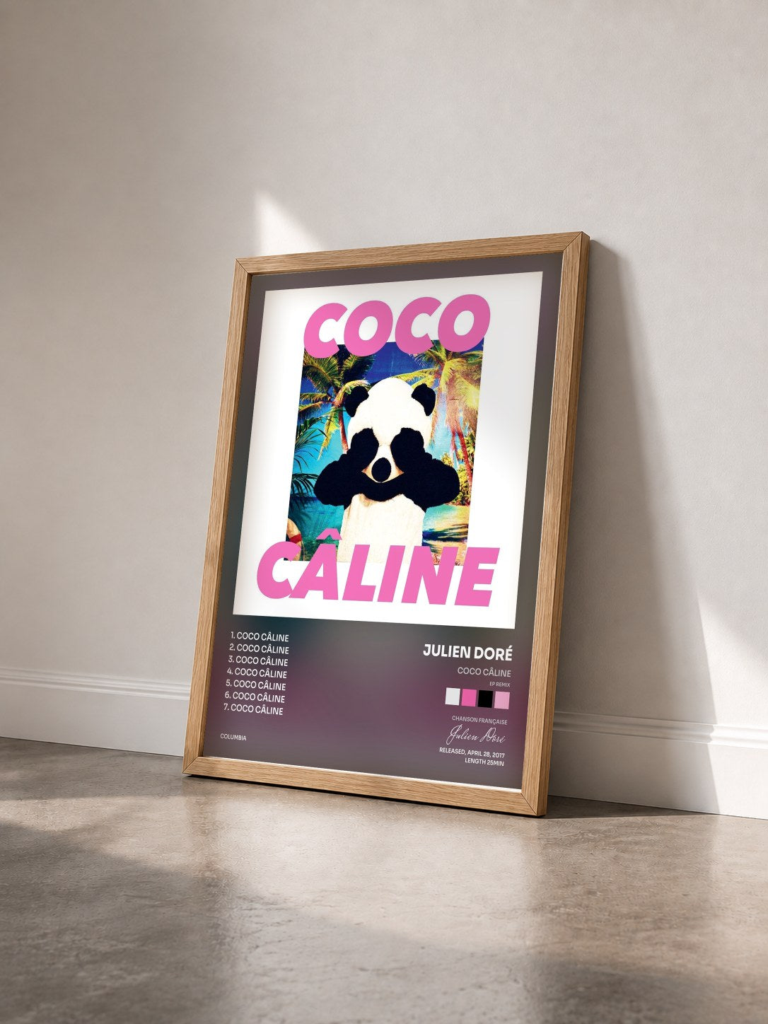 #bois Tableau de l'album Coco Câline (EP Remix) de Julien Doré vu de trois quarts, cadre en bois brut