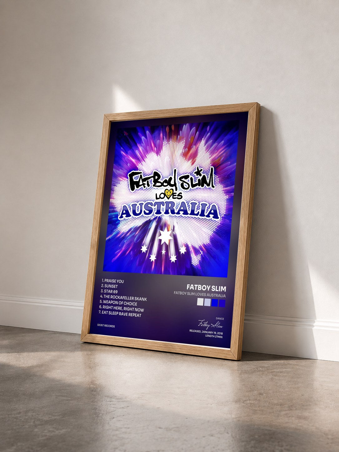 #bois Tableau de l'album Fatboy Slim Loves Australia de Fatboy Slim vu de trois quarts, cadre en bois brut