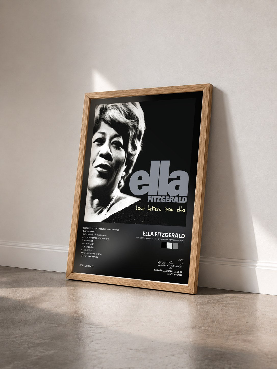 #bois Tableau de l'album Love Letters From Ella - The Never-Before-Heard Recordings de Ella Fitzgerald vu de trois quarts, cadre en bois brut