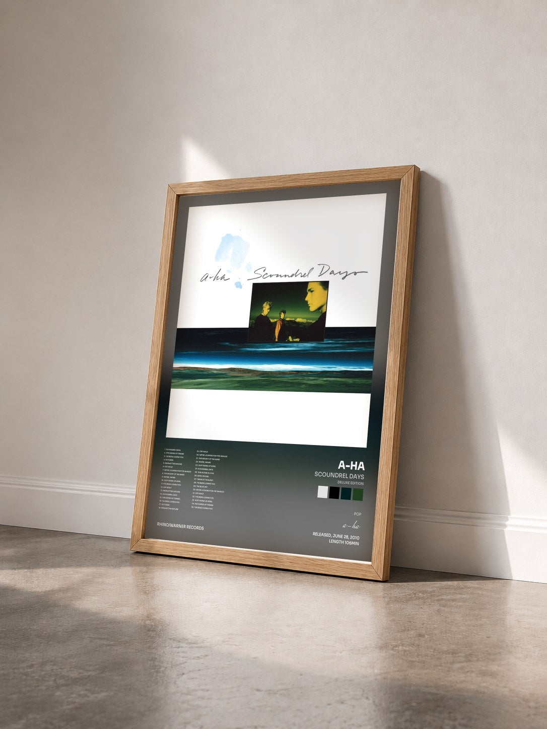 #bois Tableau de l'album Scoundrel Days (Deluxe Edition) de a-ha vu de trois quarts, cadre en bois brut
