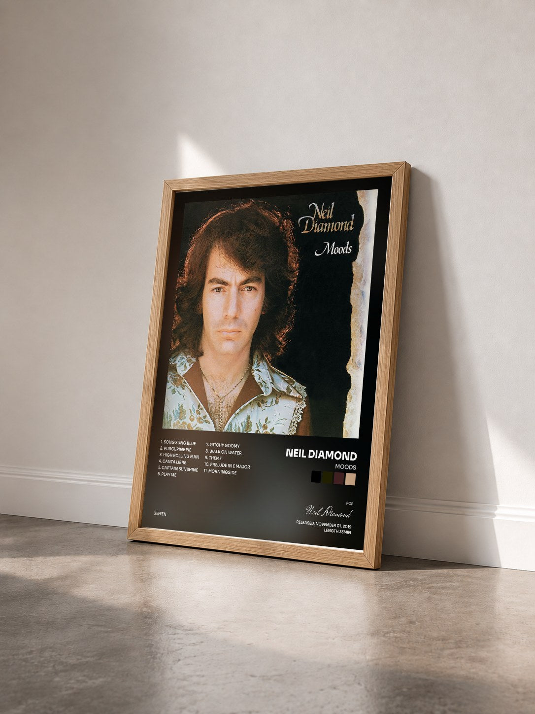 #bois Tableau de l'album Moods de Neil Diamond vu de trois quarts, cadre en bois brut