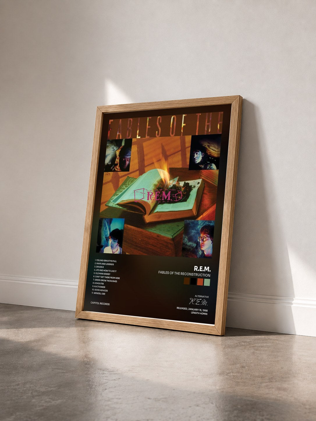 #bois Tableau de l'album Fables Of The Reconstruction de R.E.M. vu de trois quarts, cadre en bois brut