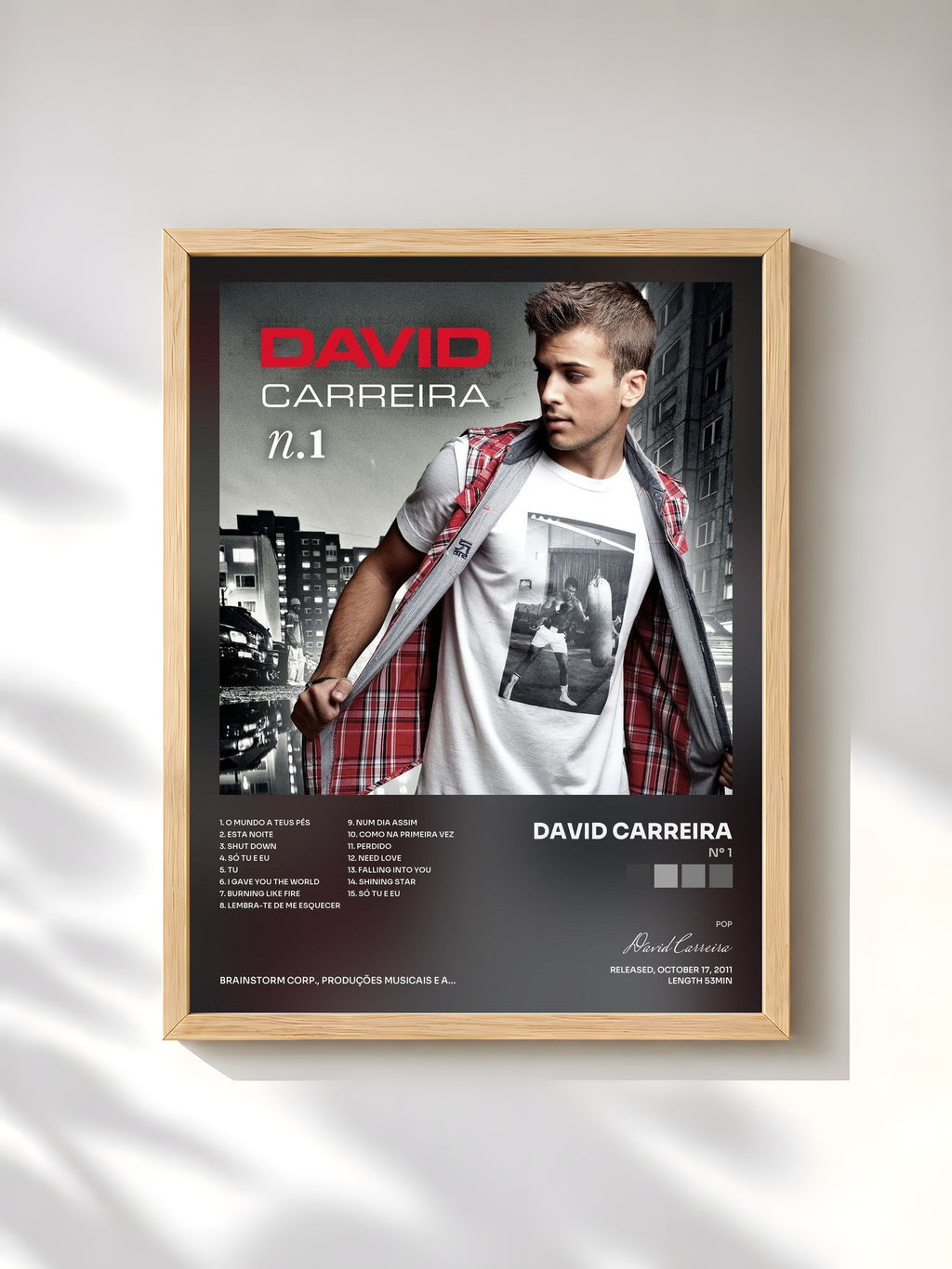 #bois Tableau de l'album Nº 1 de David Carreira, cadre en bois brut, imprimé et encadré en France