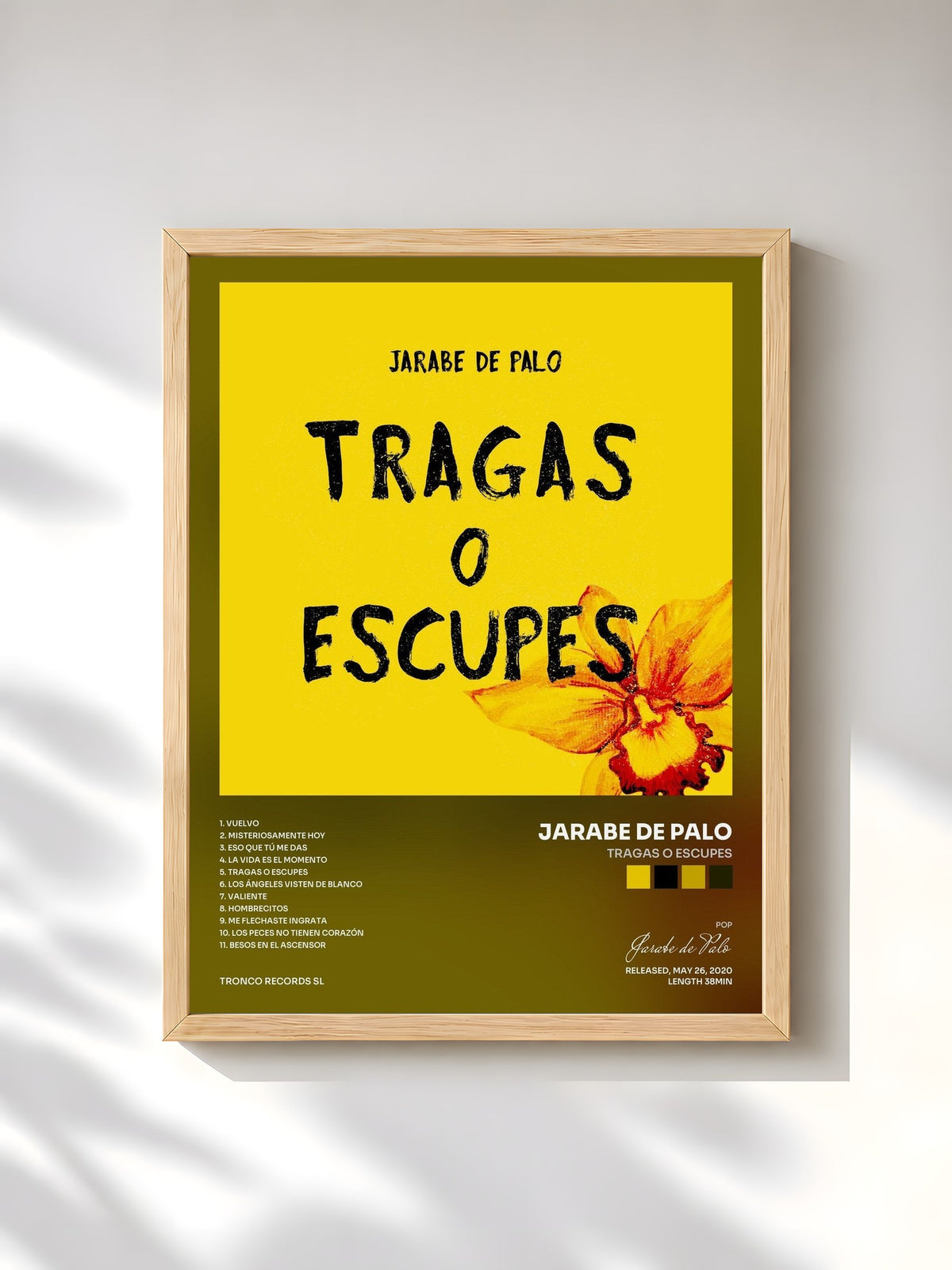 #bois Tableau de l'album Tragas o Escupes de Jarabe de Palo, cadre en bois brut, imprimé et encadré en France