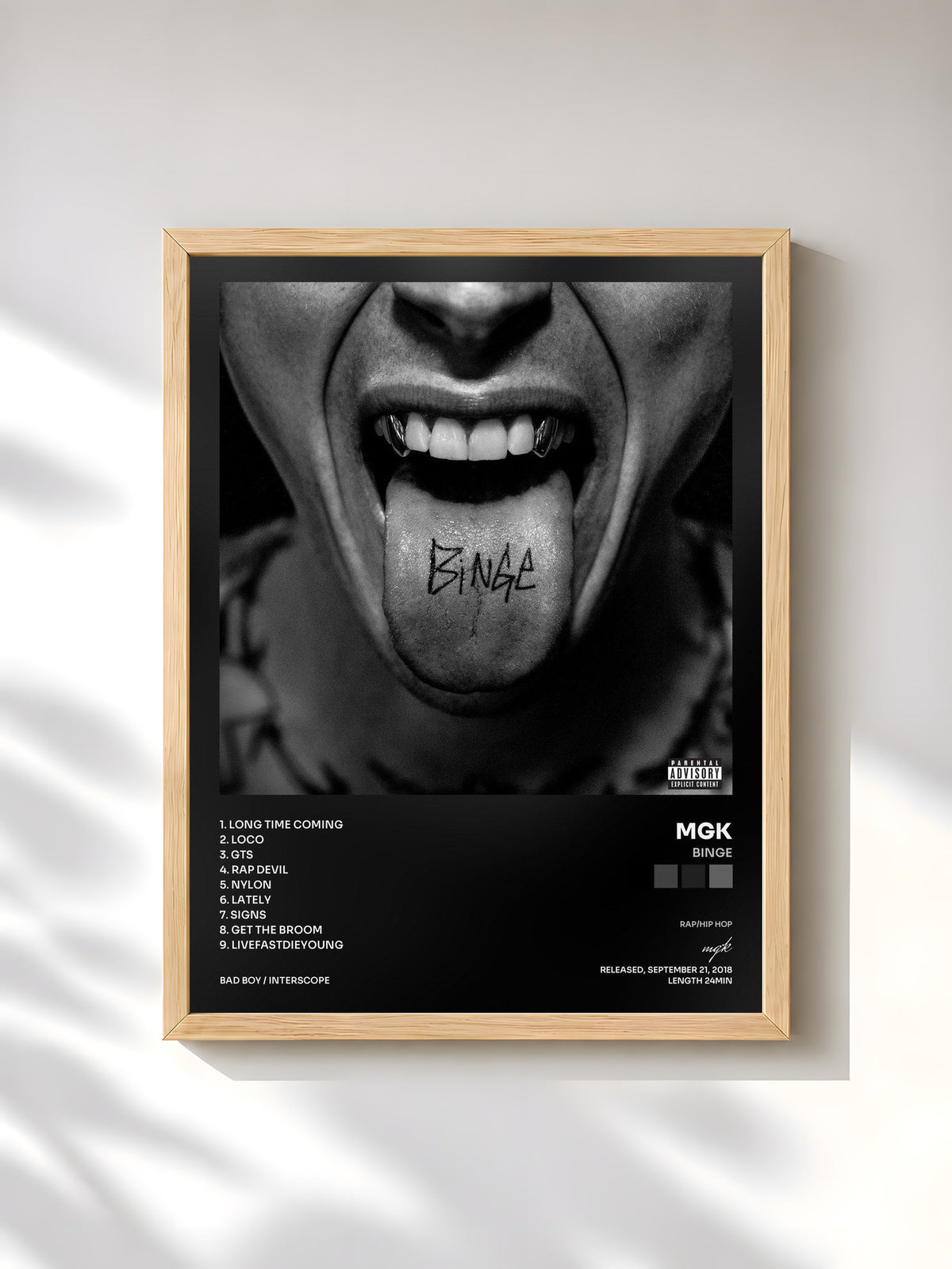 #bois Tableau de l'album BINGE de mgk, cadre en bois brut, imprimé et encadré en France