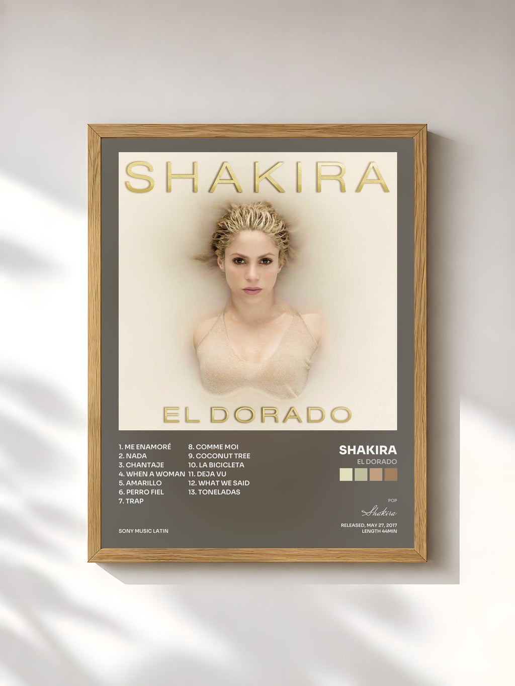 #bois Tableau de l'album El Dorado de Shakira, cadre en bois brut, imprimé et encadré en France