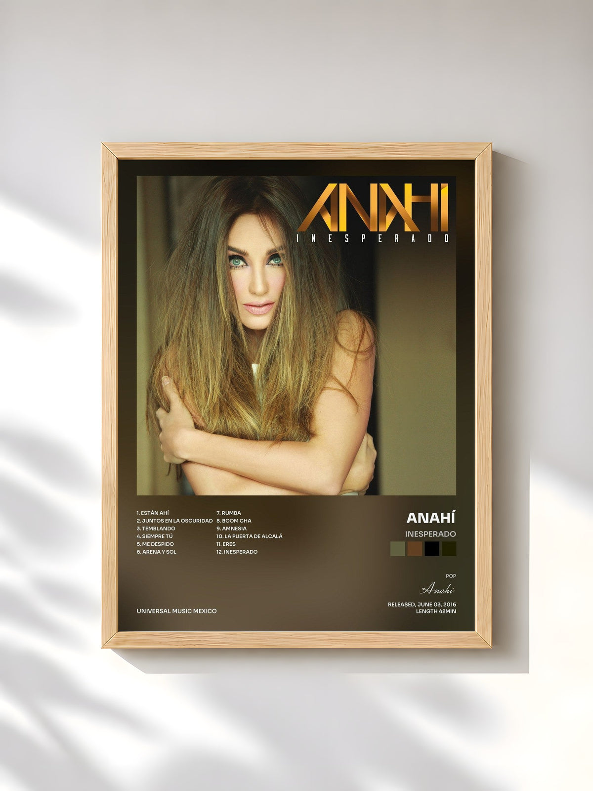 #bois Tableau de l'album Inesperado de Anahí, cadre en bois brut, imprimé et encadré en France