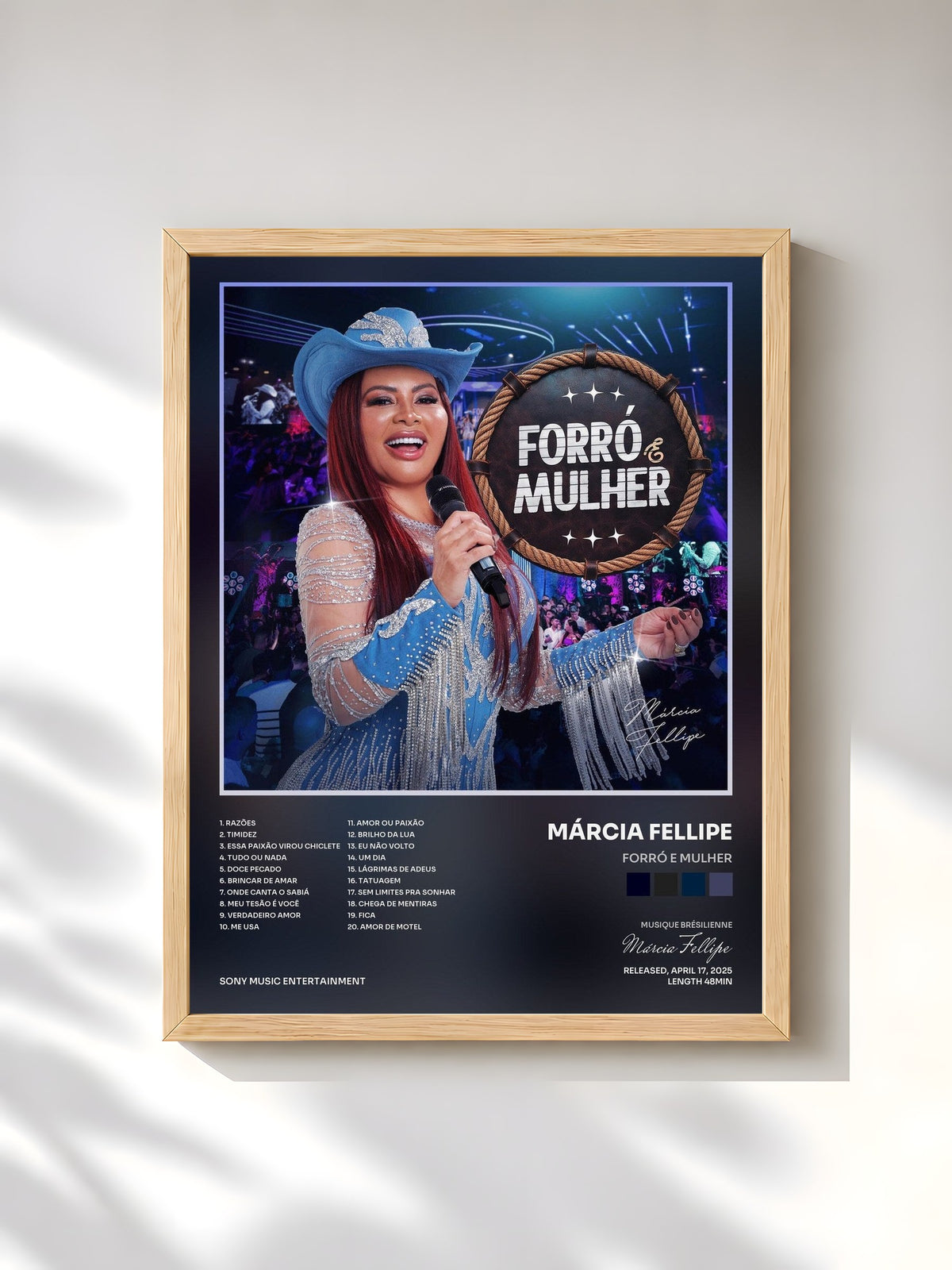 #bois Tableau de l'album Forró e Mulher de Márcia Fellipe, cadre en bois brut, imprimé et encadré en France