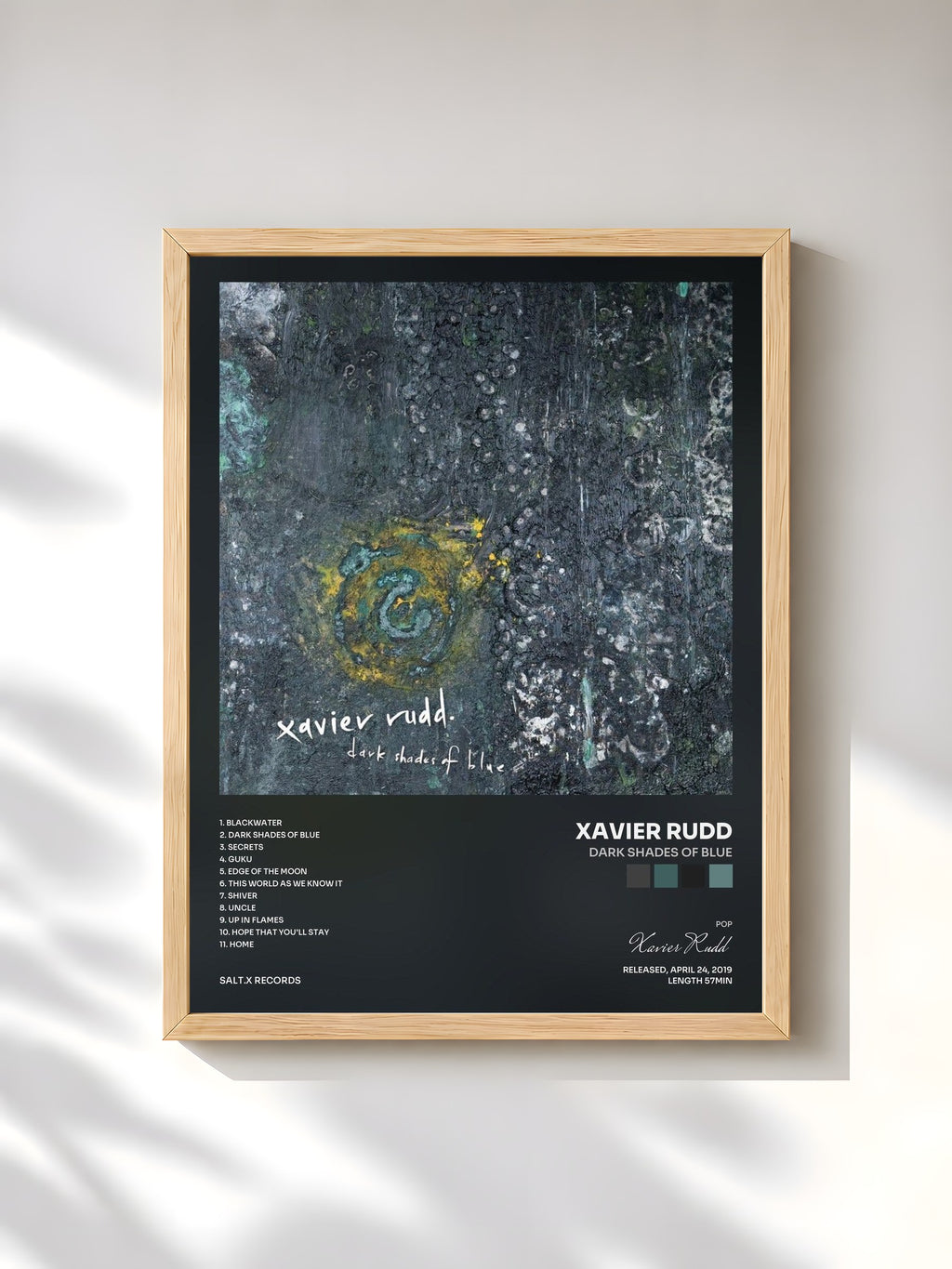 #bois Tableau de l'album Dark Shades Of Blue de Xavier Rudd, cadre en bois brut, imprimé et encadré en France