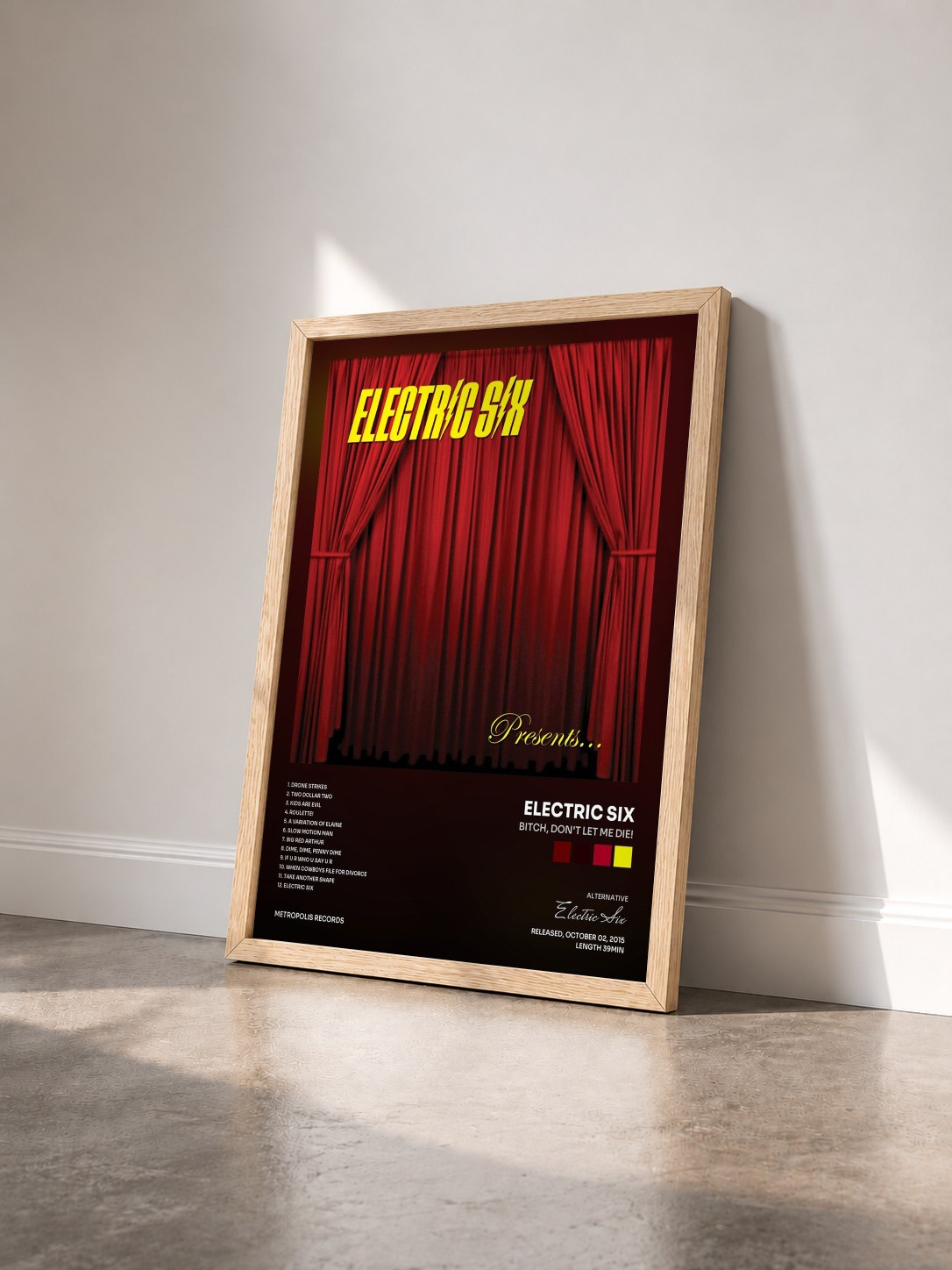 #bois Tableau de l'album Bitch, Don't Let Me Die! de Electric Six vu de trois quarts, cadre en bois brut