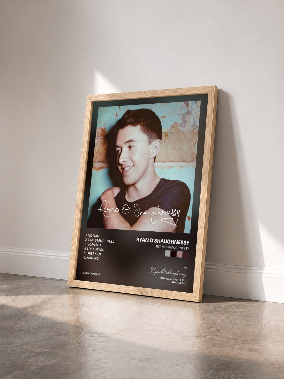 #bois Tableau de l'album Ryan O'Shaughnessy de Ryan O'Shaughnessy vu de trois quarts, cadre en bois brut