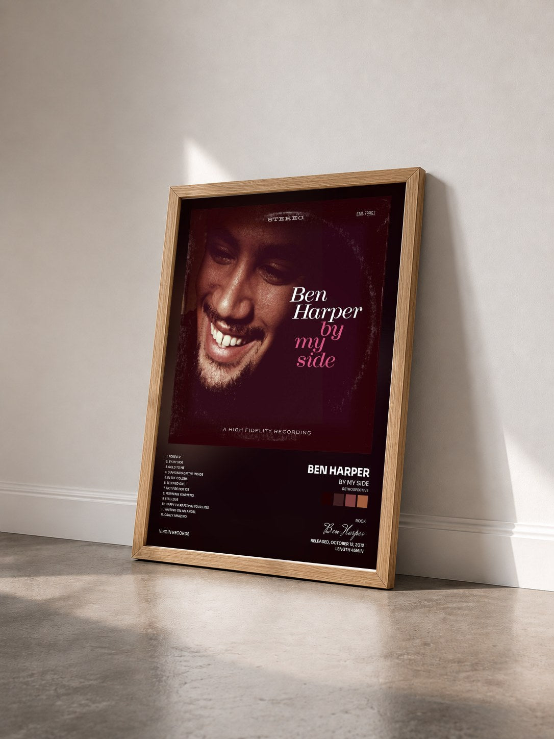 #bois Tableau de l'album By My Side (Retrospective) de Ben Harper vu de trois quarts, cadre en bois brut
