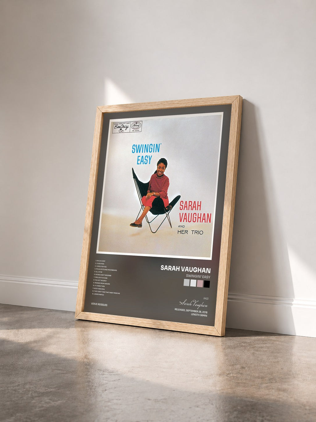 #bois Tableau de l'album Swingin' Easy de Sarah Vaughan vu de trois quarts, cadre en bois brut