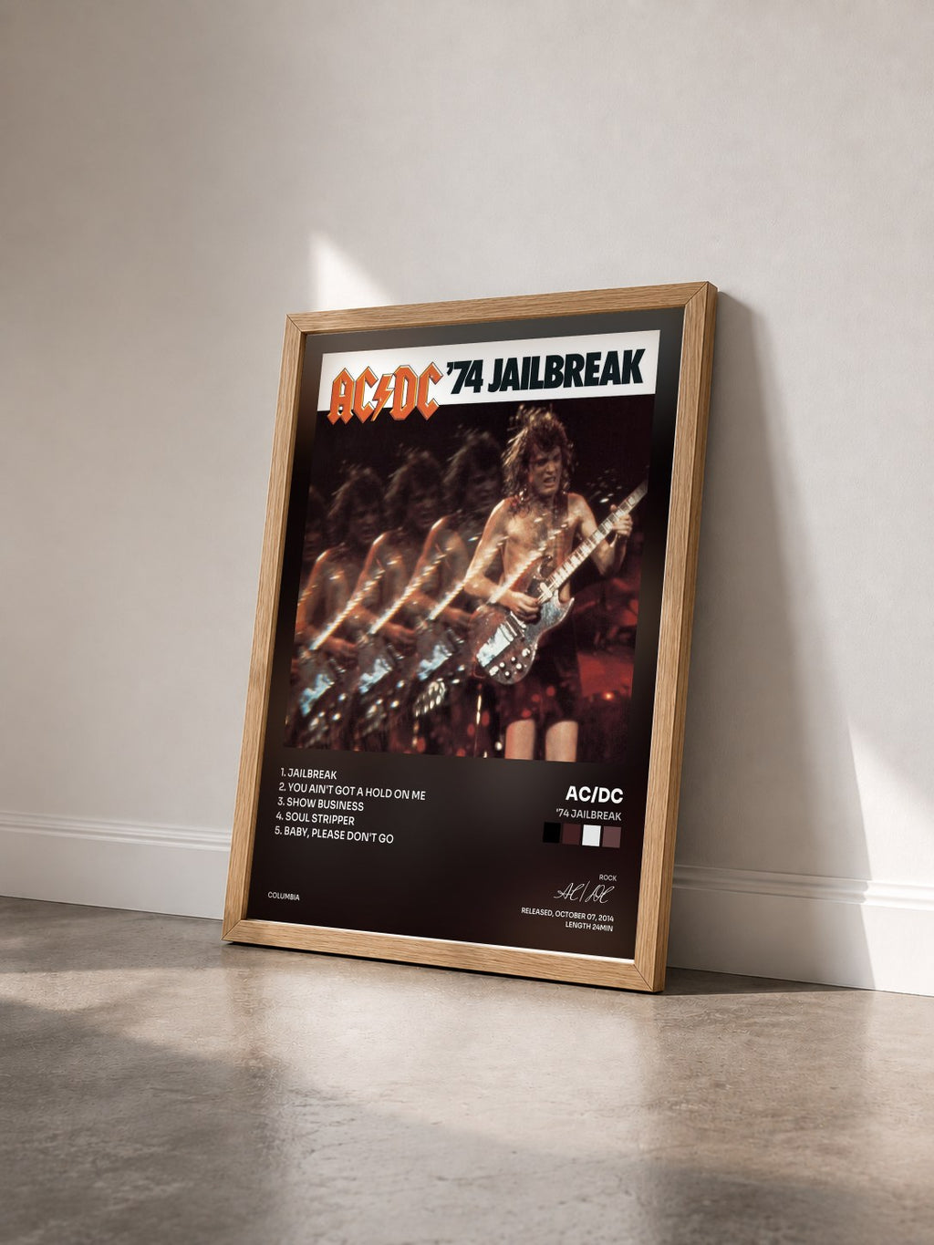 #bois Tableau de l'album '74 Jailbreak de AC/DC vu de trois quarts, cadre en bois brut