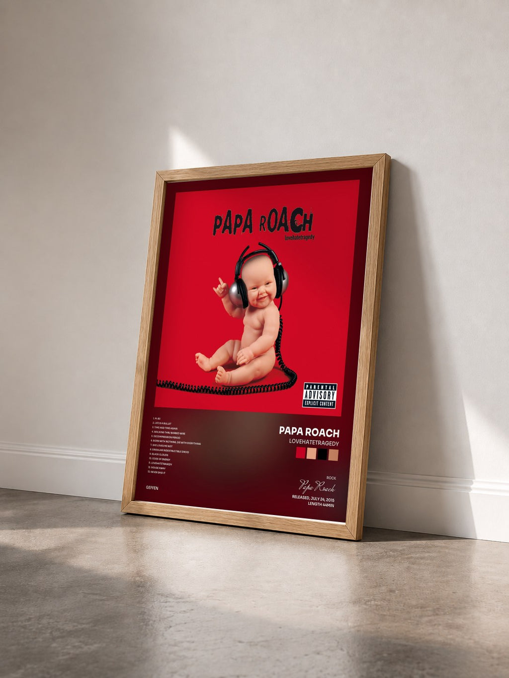 #bois Tableau de l'album lovehatetragedy de Papa Roach vu de trois quarts, cadre en bois brut