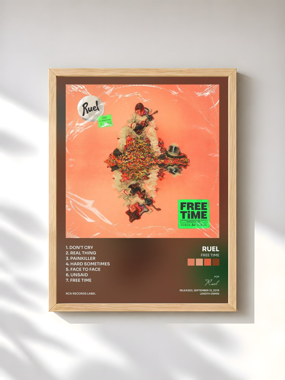 #bois Tableau de l'album Free Time de Ruel, cadre en bois brut, imprimé et encadré en France