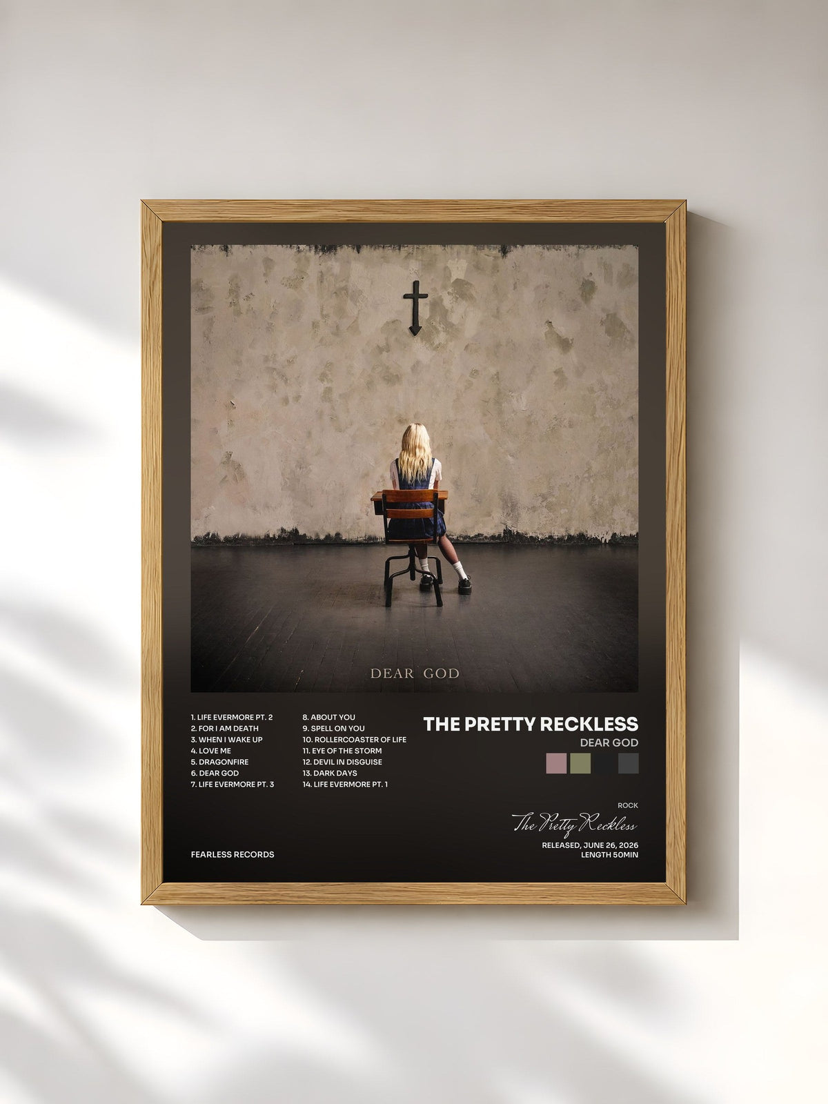 #bois Tableau de l'album Dear God de The Pretty Reckless, cadre en bois brut, imprimé et encadré en France