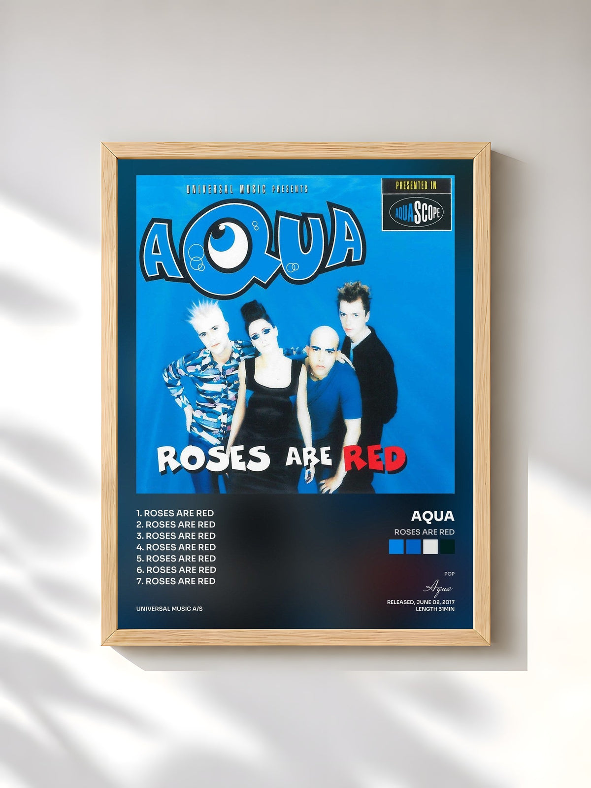 #bois Tableau de l'album Roses Are Red de Aqua, cadre en bois brut, imprimé et encadré en France