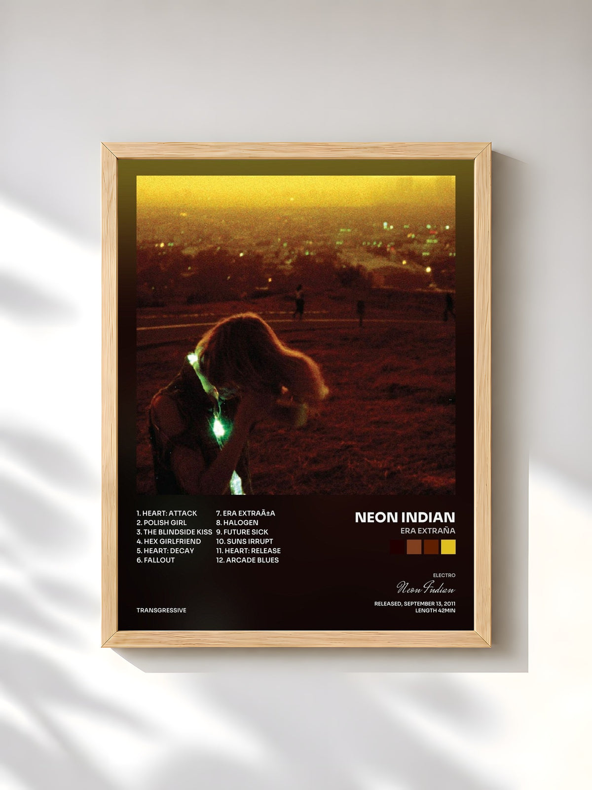 #bois Tableau de l'album Era Extraña de Neon Indian, cadre en bois brut, imprimé et encadré en France