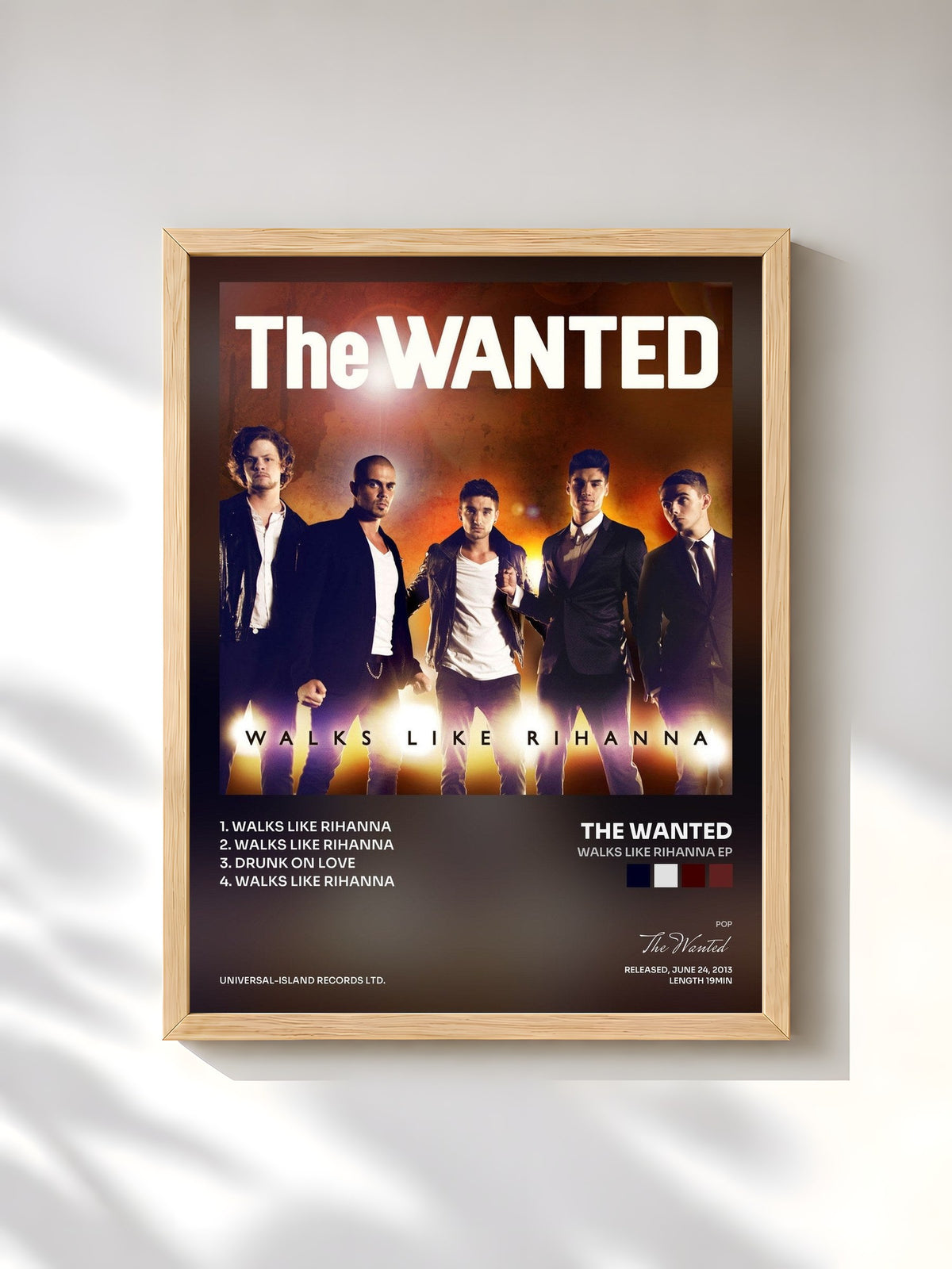 #bois Tableau de l'album Walks Like Rihanna EP de The Wanted, cadre en bois brut, imprimé et encadré en France
