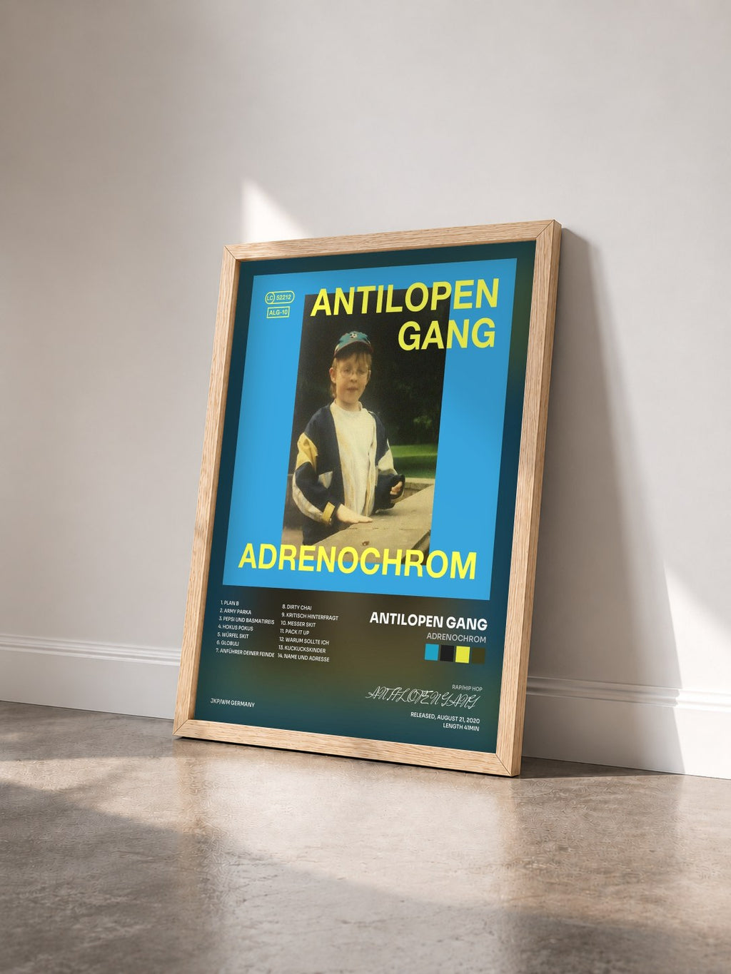 #bois Tableau de l'album Adrenochrom de ANTILOPEN GANG vu de trois quarts, cadre en bois brut
