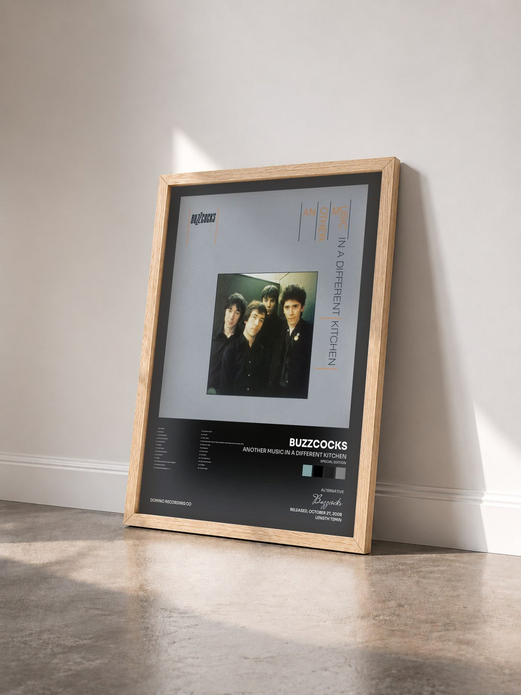 #bois Tableau de l'album Another Music In A Different Kitchen (Special Edition) de Buzzcocks vu de trois quarts, cadre en bois brut