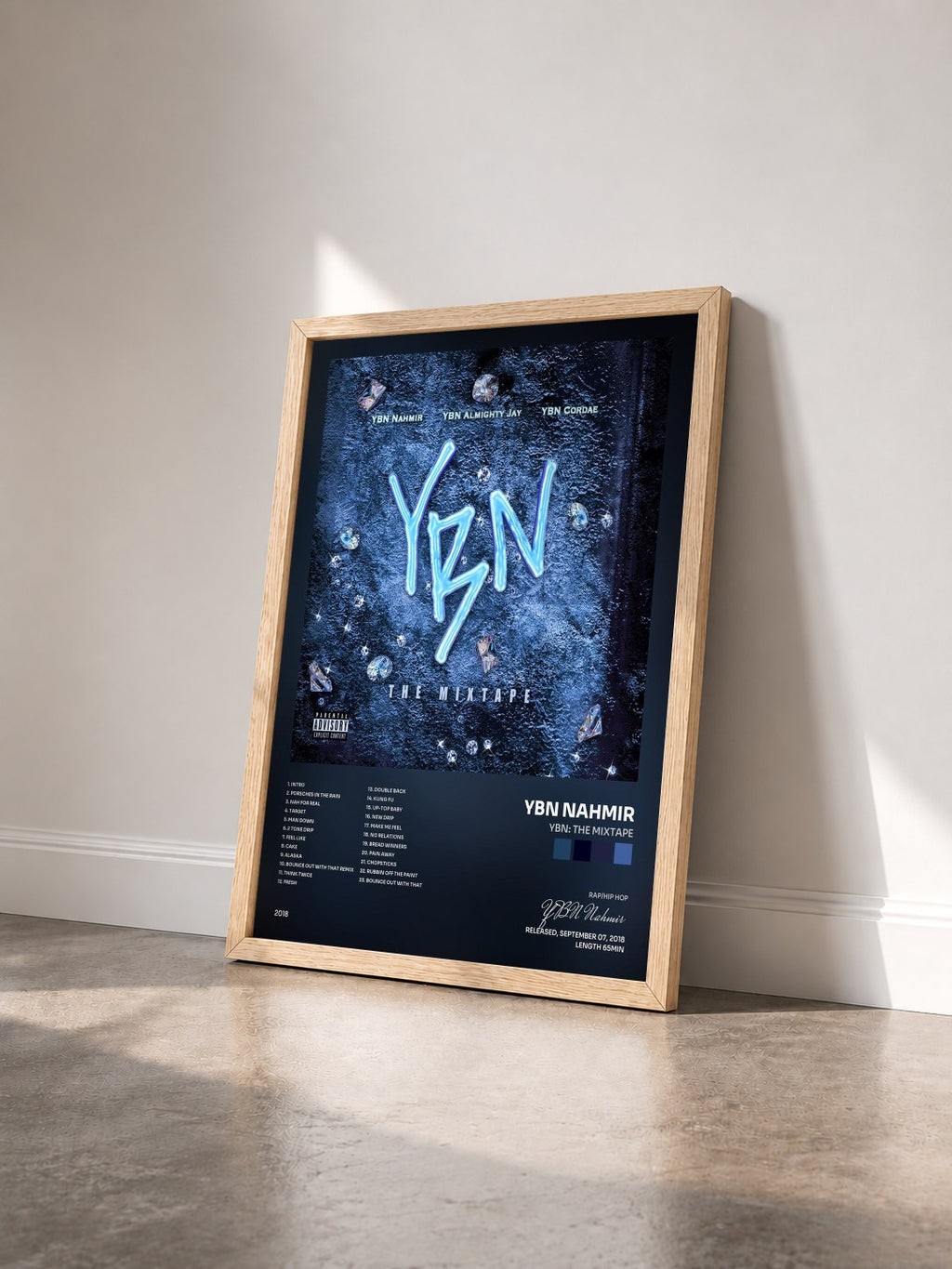 #bois Tableau de l'album YBN: The Mixtape de YBN Nahmir vu de trois quarts, cadre en bois brut