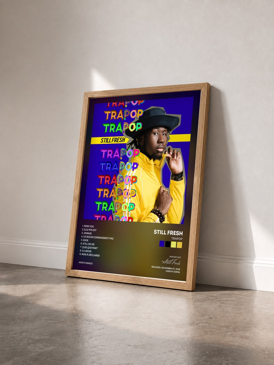 #bois Tableau de l'album Trapop de Still Fresh vu de trois quarts, cadre en bois brut