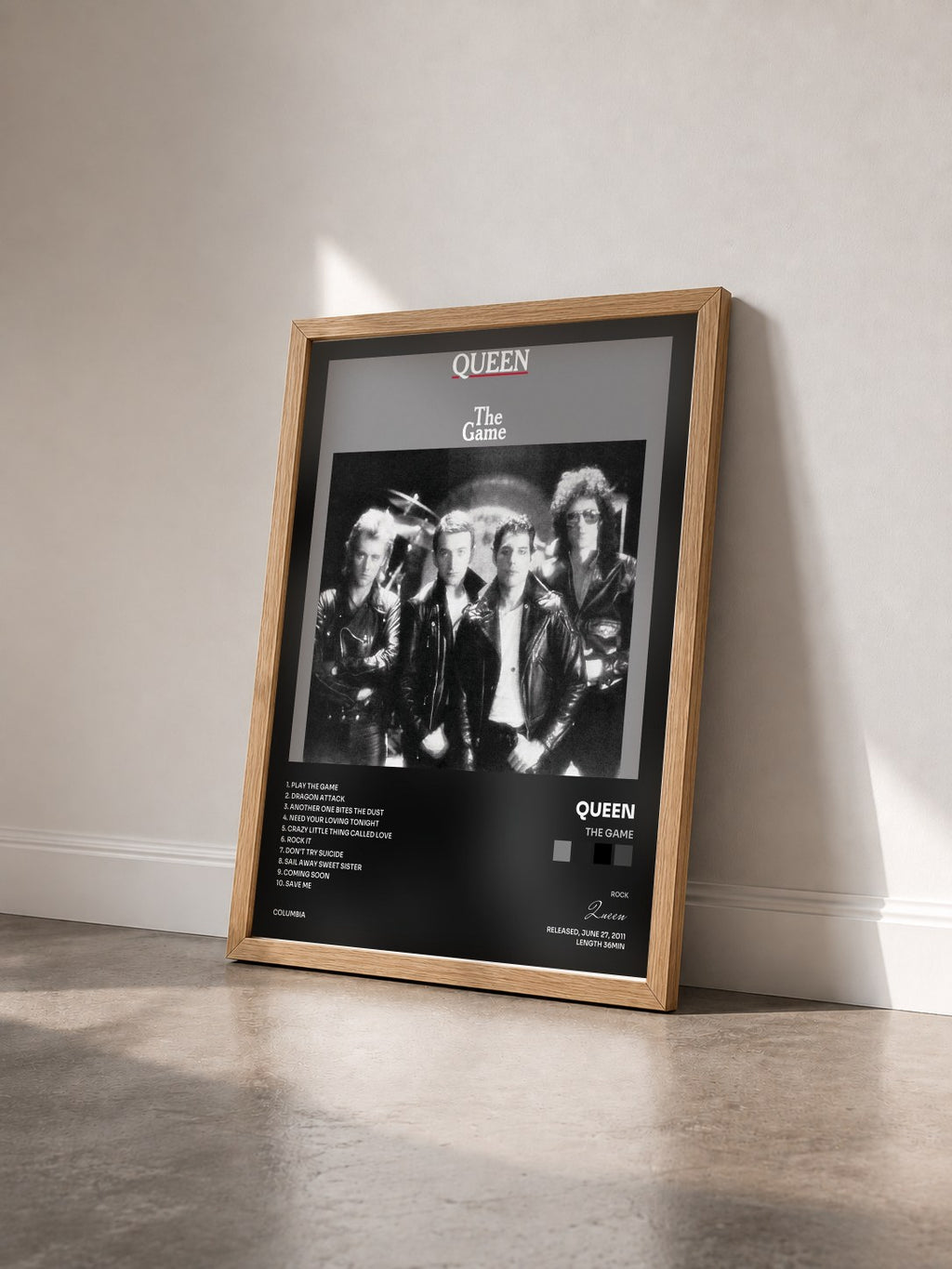 #bois Tableau de l'album The Game de Queen vu de trois quarts, cadre en bois brut