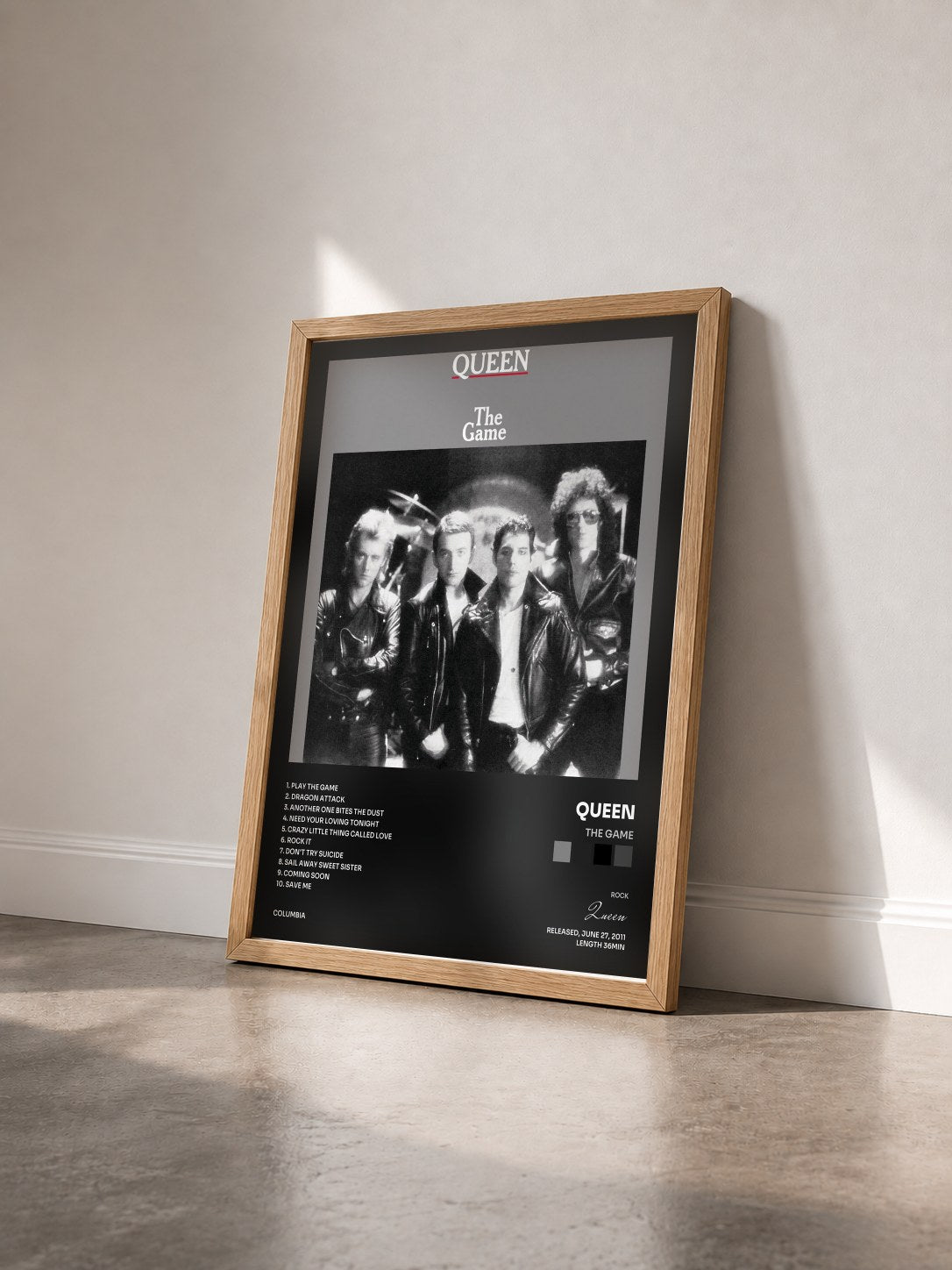 #bois Tableau de l'album The Game de Queen vu de trois quarts, cadre en bois brut