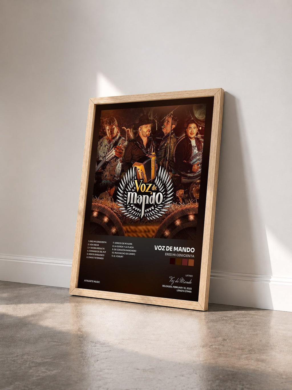 #bois Tableau de l'album Eres Mi Cenicienta de Voz de Mando vu de trois quarts, cadre en bois brut