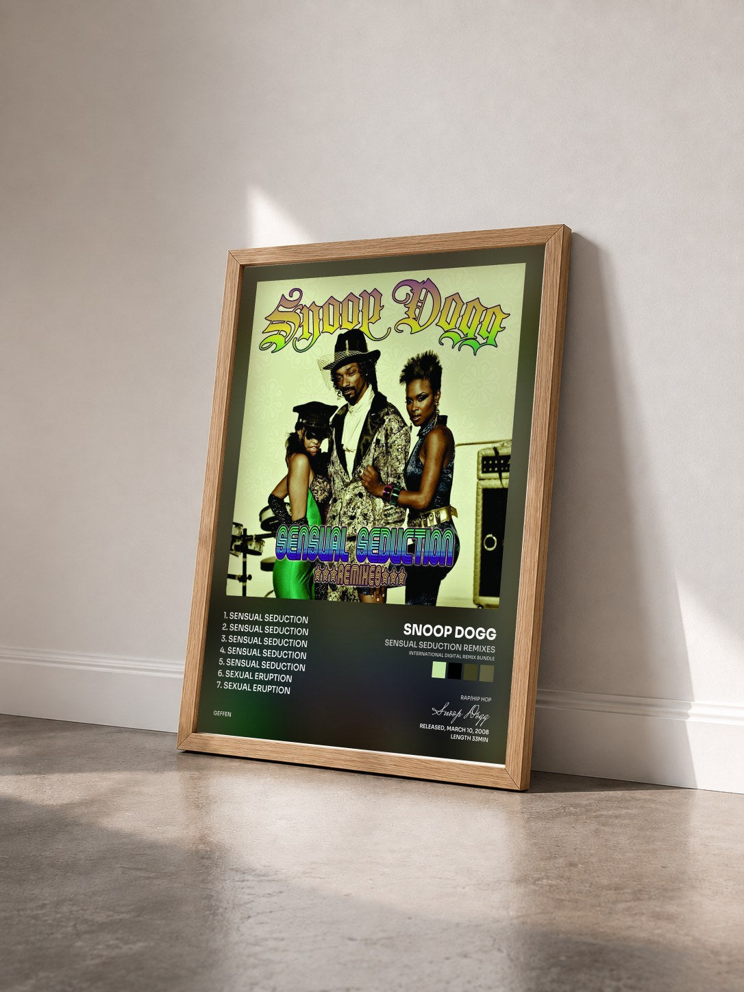 #bois Tableau de l'album Sensual Seduction Remixes (International Digital Remix Bundle) de Snoop Dogg vu de trois quarts, cadre en bois brut