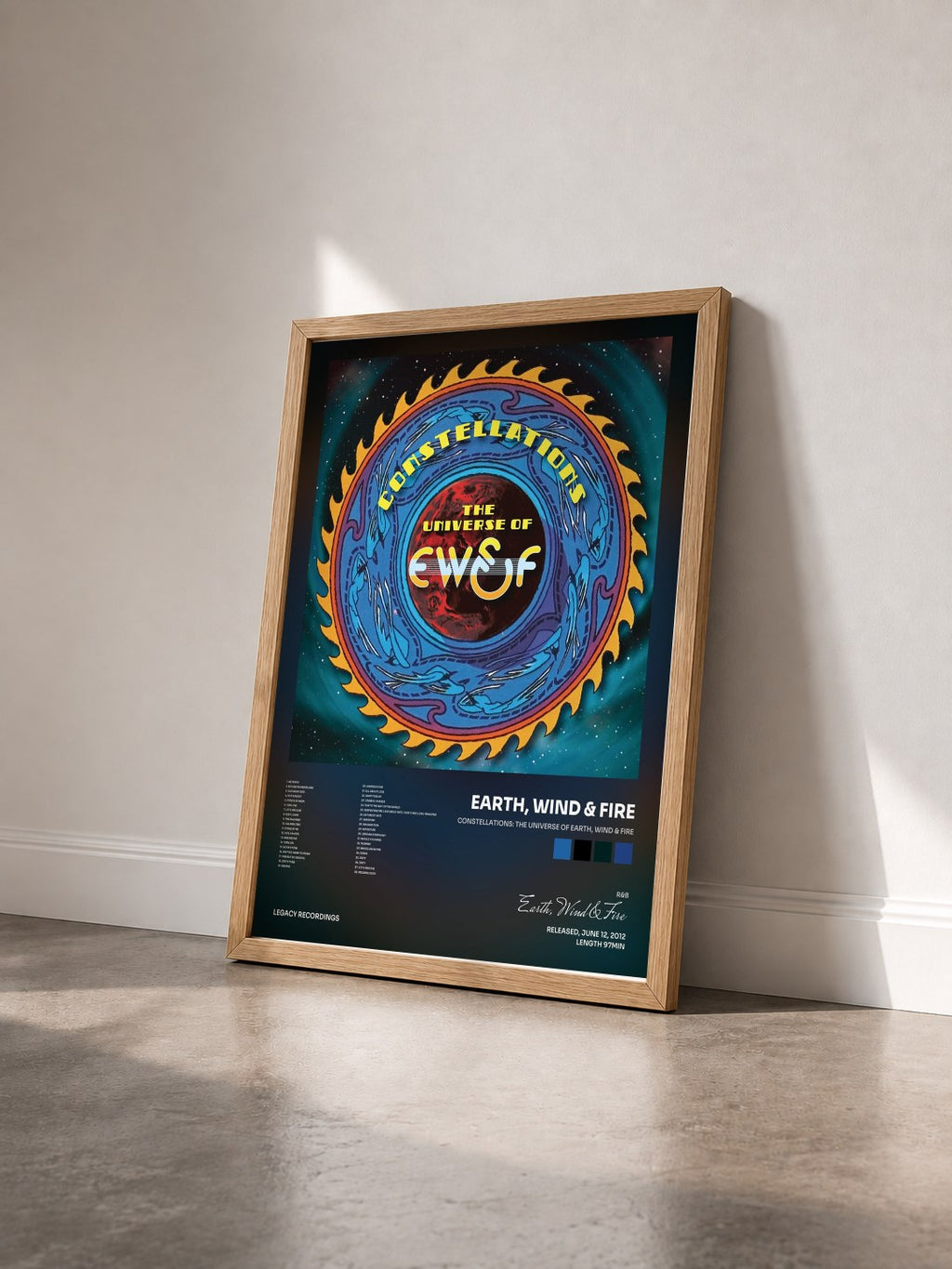 #bois Tableau de l'album Constellations: The Universe of Earth, Wind & Fire de Earth, Wind & Fire vu de trois quarts, cadre en bois brut