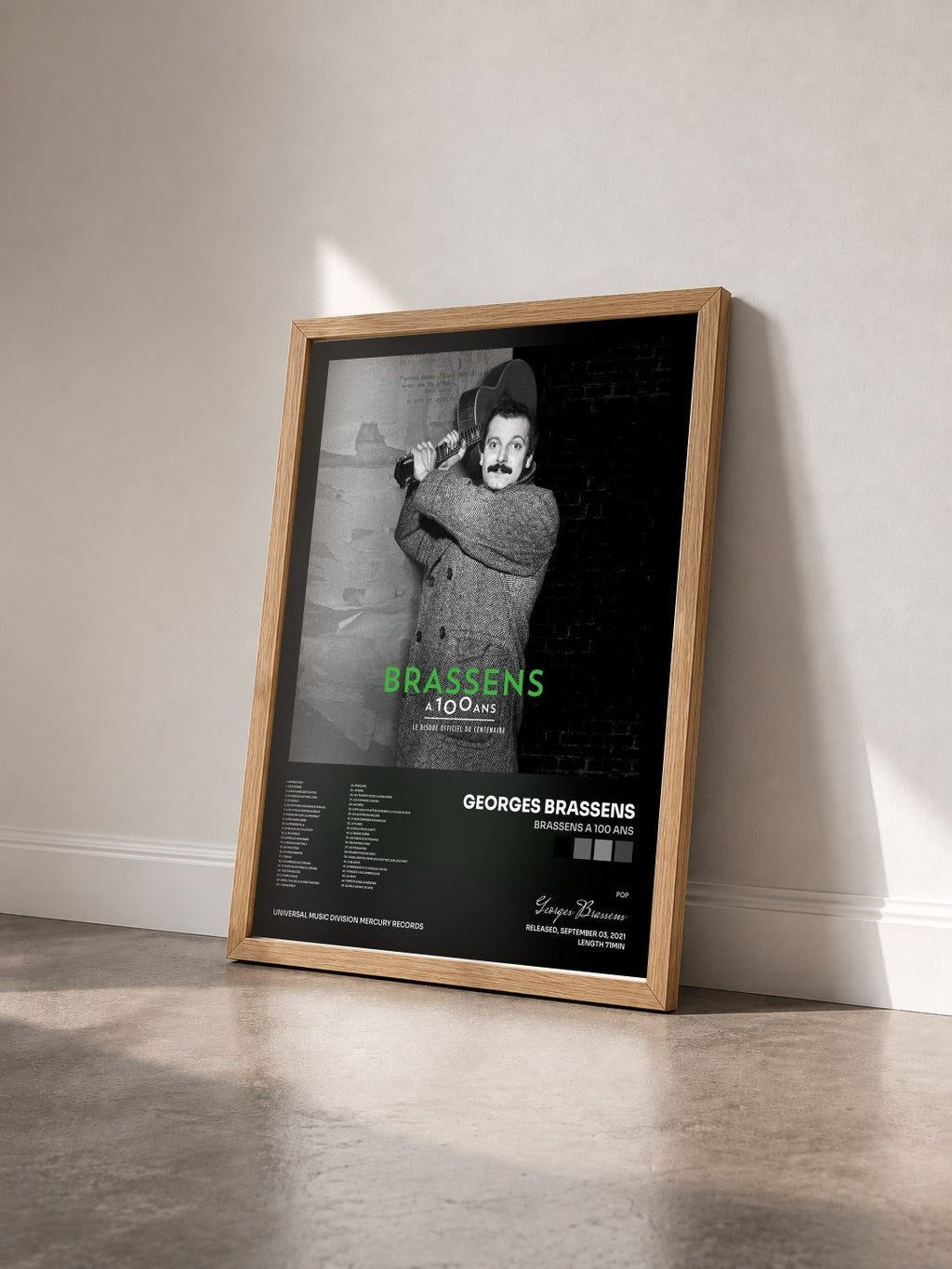 #bois Tableau de l'album Brassens a 100 ans de Georges Brassens vu de trois quarts, cadre en bois brut