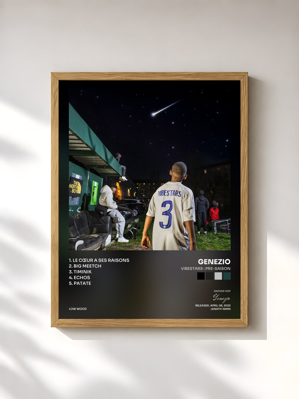 #bois Tableau de l'album Vibestars : Pre-Saison de Genezio, cadre en bois brut, imprimé et encadré en France