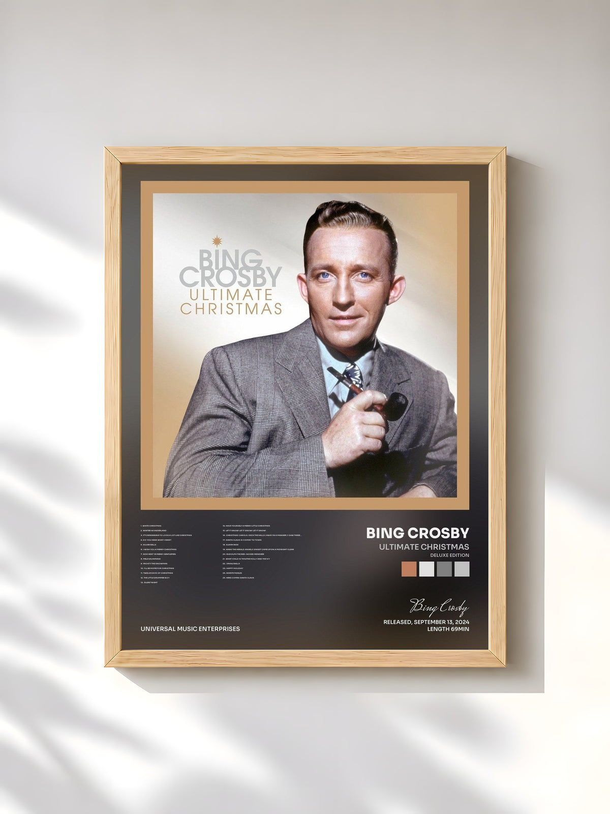 #bois Tableau de l'album Ultimate Christmas (Deluxe Edition) de Bing Crosby, cadre en bois brut, imprimé et encadré en France
