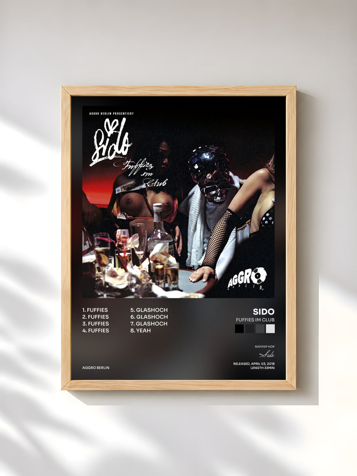#bois Tableau de l'album Fuffies im Club de Sido, cadre en bois brut, imprimé et encadré en France