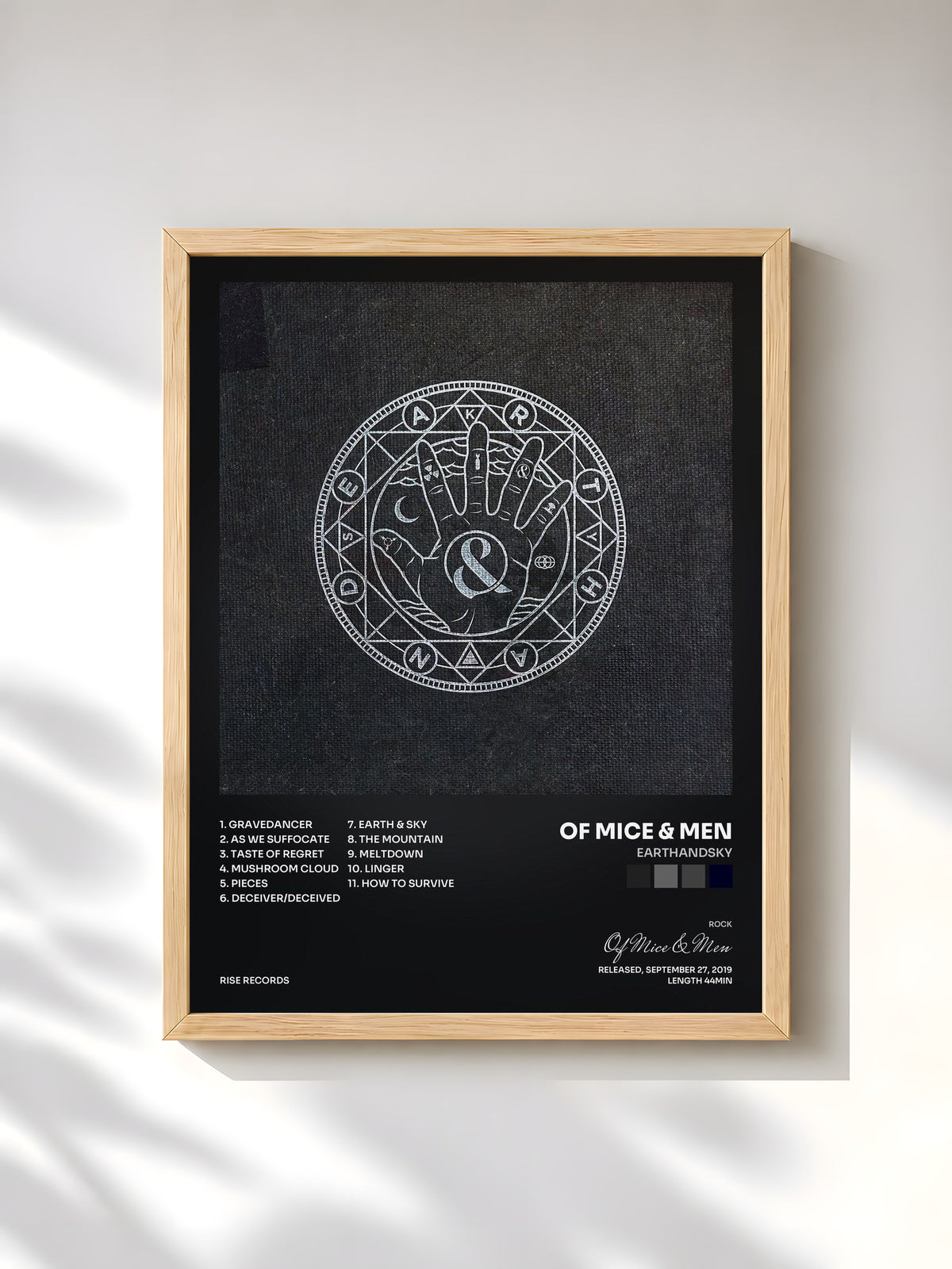 #bois Tableau de l'album EARTHANDSKY de Of Mice & Men, cadre en bois brut, imprimé et encadré en France