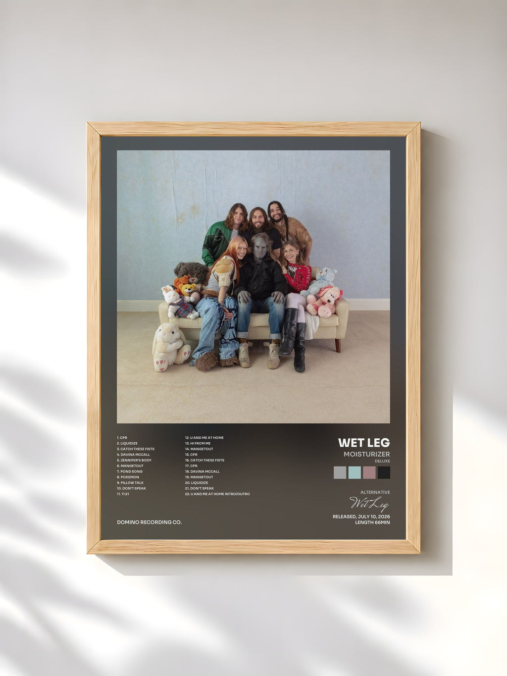 #bois Tableau de l'album moisturizer (deluxe) de Wet Leg, cadre en bois brut, imprimé et encadré en France