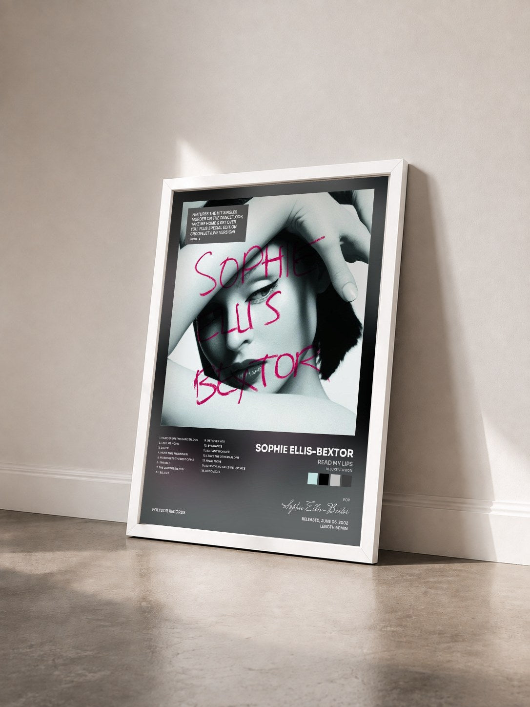 #blanc Tableau de l'album Read My Lips (Deluxe Version) de Sophie Ellis-Bextor vu de trois quarts, cadre blanc