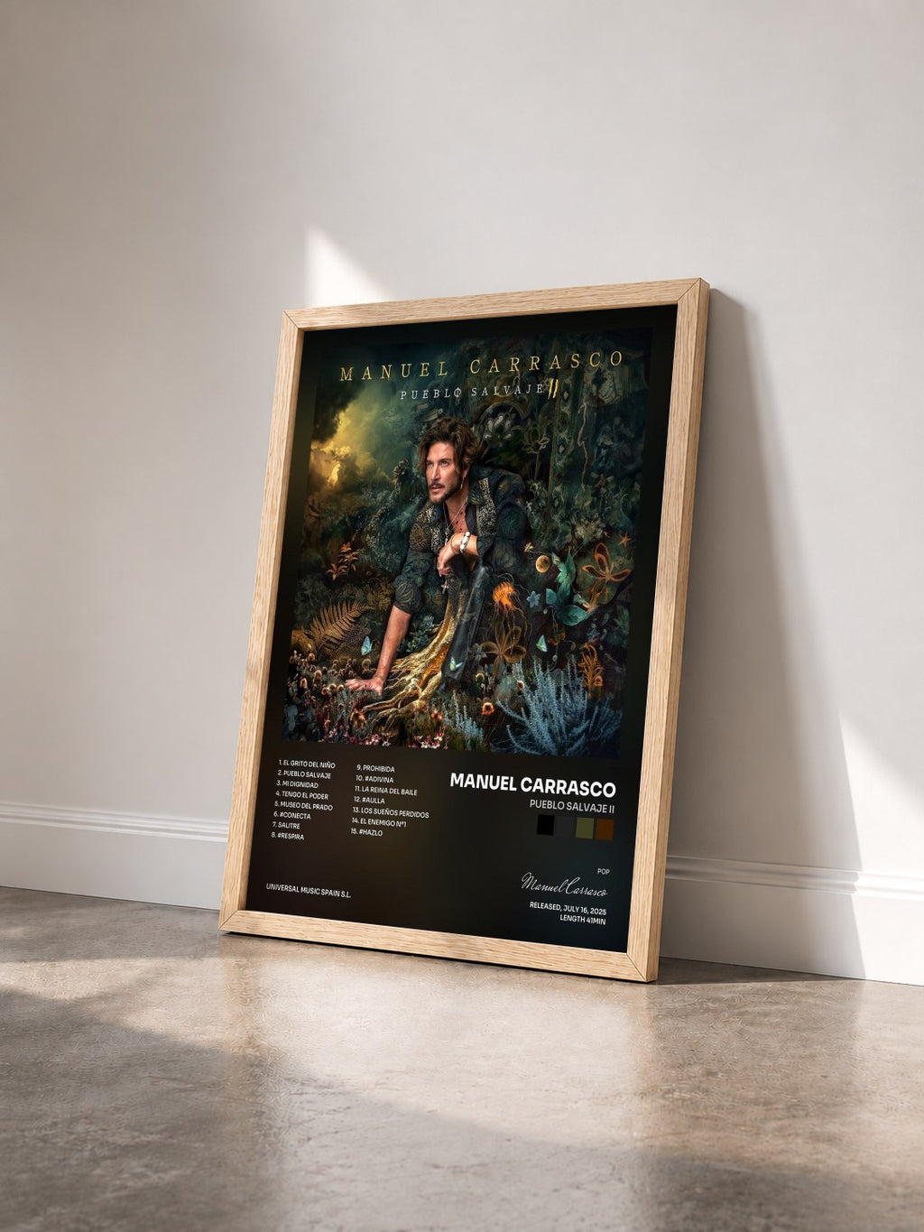 #bois Tableau de l'album Pueblo Salvaje II de Manuel Carrasco vu de trois quarts, cadre en bois brut