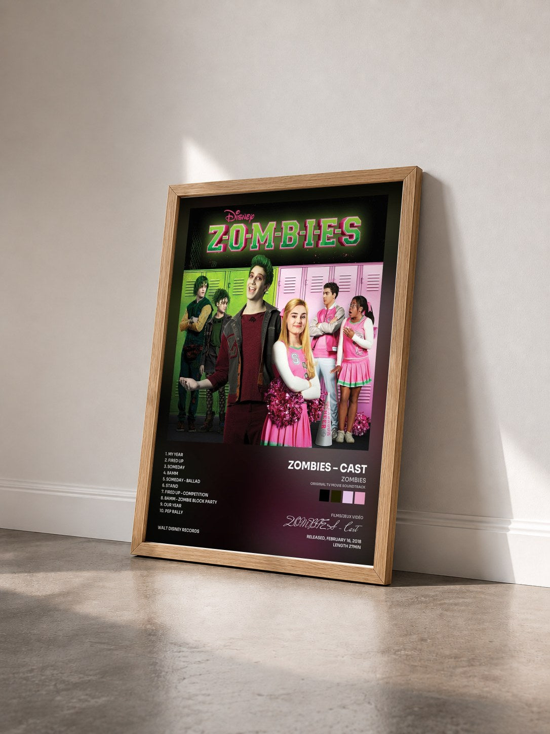 #bois Tableau de l'album ZOMBIES (Original TV Movie Soundtrack) de ZOMBIES – Cast vu de trois quarts, cadre en bois brut