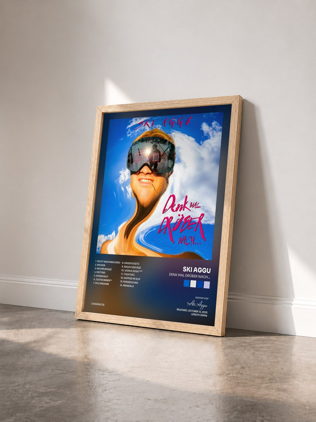#bois Tableau de l'album denk mal drüber nach... de Ski Aggu vu de trois quarts, cadre en bois brut