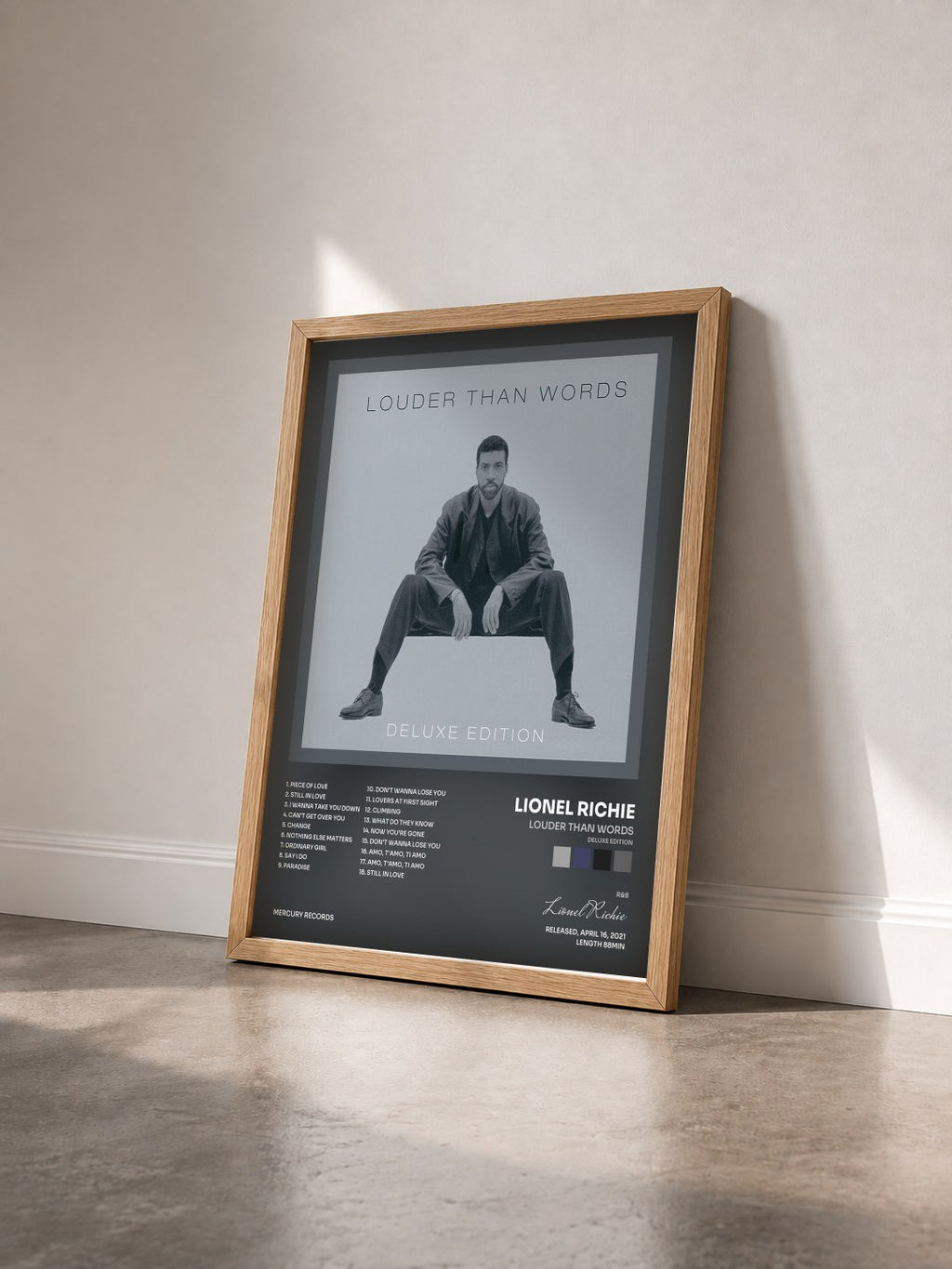 #bois Tableau de l'album Louder Than Words (Deluxe Edition) de Lionel Richie vu de trois quarts, cadre en bois brut